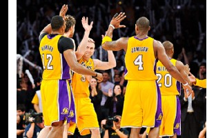 Lakers Celebrate