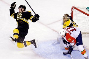 Dougie Hamilton, Tuukka Rask, Jonathan Huberdeau 