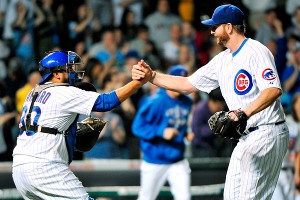 Scott Feldman, Dioner Navarro