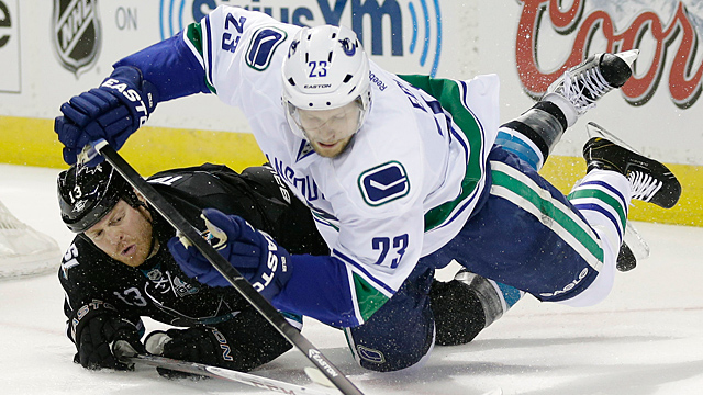 San Jose Sharks left wing Raffi Torres
