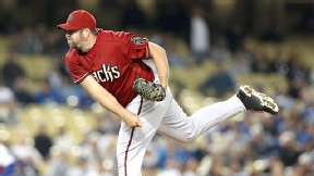 Rays acquire Bell, Hanigan in 3-team trade