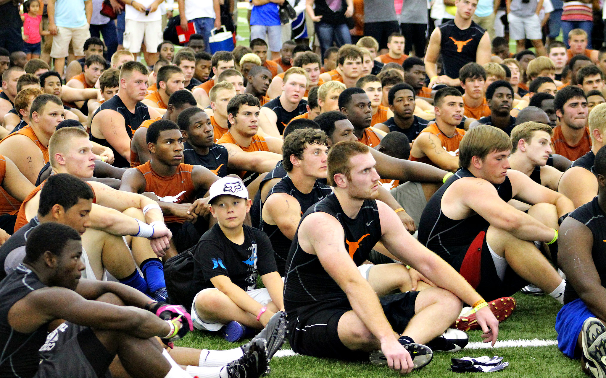 Texas College Football Camp Latinas Sexy Pics