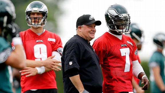 Chip Kelly, Nick Foles and Michael Vick