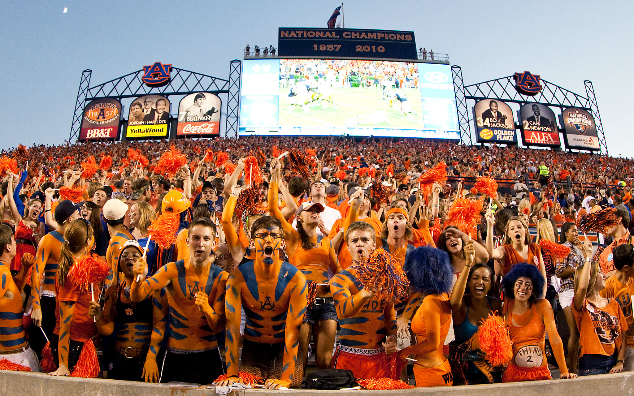 16-Student-Section-(Auburn)-2048x1280.jp