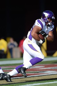 NFL suspends Vikings Pro Bowl FB Felton