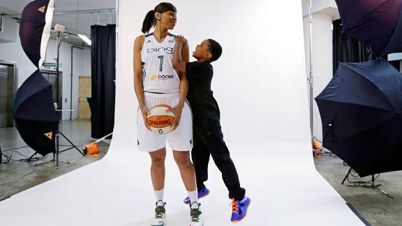 Tina Thompson, Dyllan Thompson