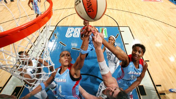 Erika de Souza and Angel McCoughtry