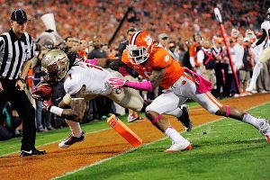 Kelvin Benjamin, Darius Robinson