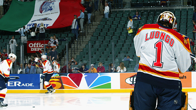 Goaltender Roberto Luongo #1 of the Florida Panthers