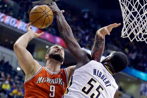 Roy Hibbert, Miroslav Raduljica