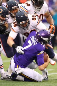 Vikes' Ponder out after helmet-to-helmet hit