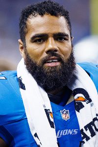DeAndre Levy