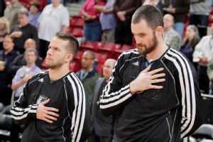 Jose Barea, Kevin Love