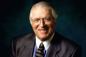 Tom Gola