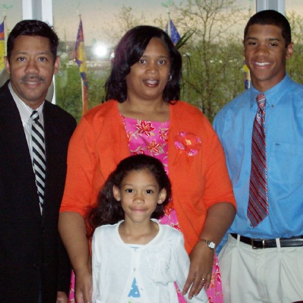 Russell+Wilson+Parents Photos, Download The BEST Free Russell+