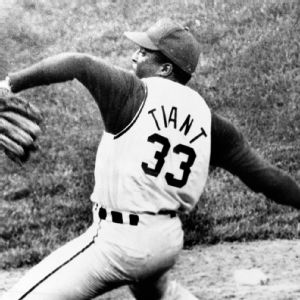 Luis Tiant