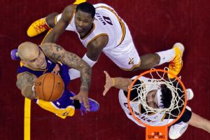Robert Sacre