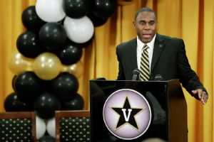 Derek Mason