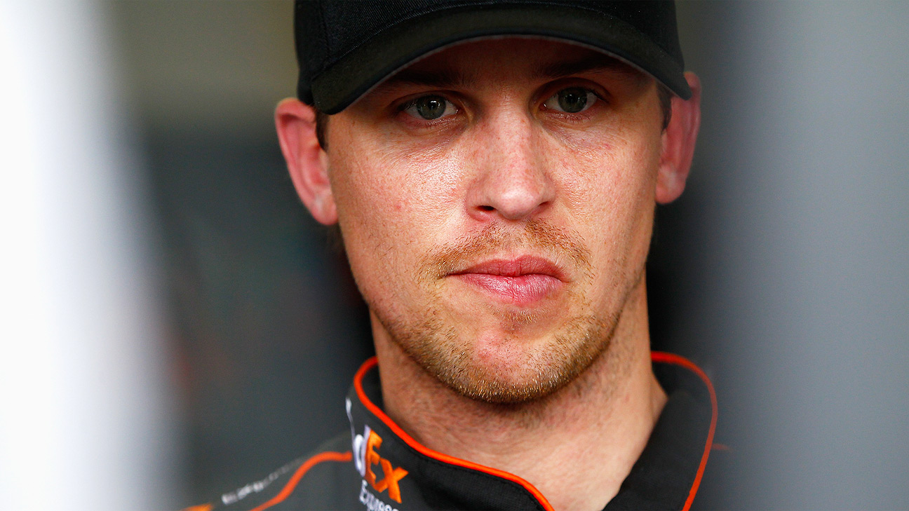 Denny Hamlin captures Bristol pole with record lap