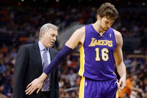 Mike D'Antoni and center Pau Gasol