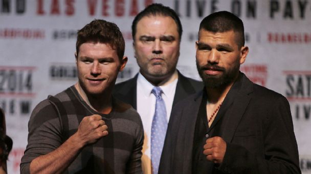 Canelo Alvarez, Alfredo Angulo