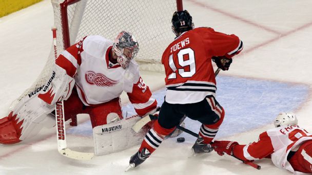 Jimmy Howard, Jonathan Toews
