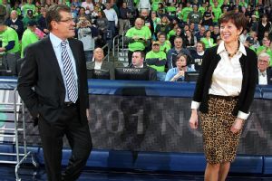 Muffet McGraw and Geno Auriemma