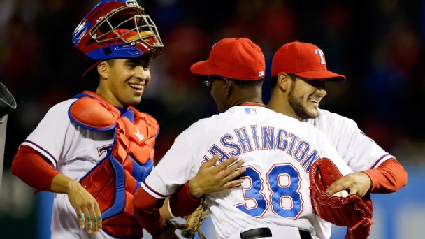 Robinson Chirinos, Martin Perez, Ron Washington