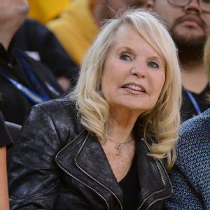 Donald Sterling has agreed to let his wife, Rochelle