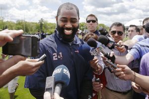 Darrelle Revis