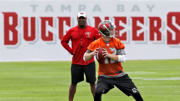 Lovie Smith and Josh McCown