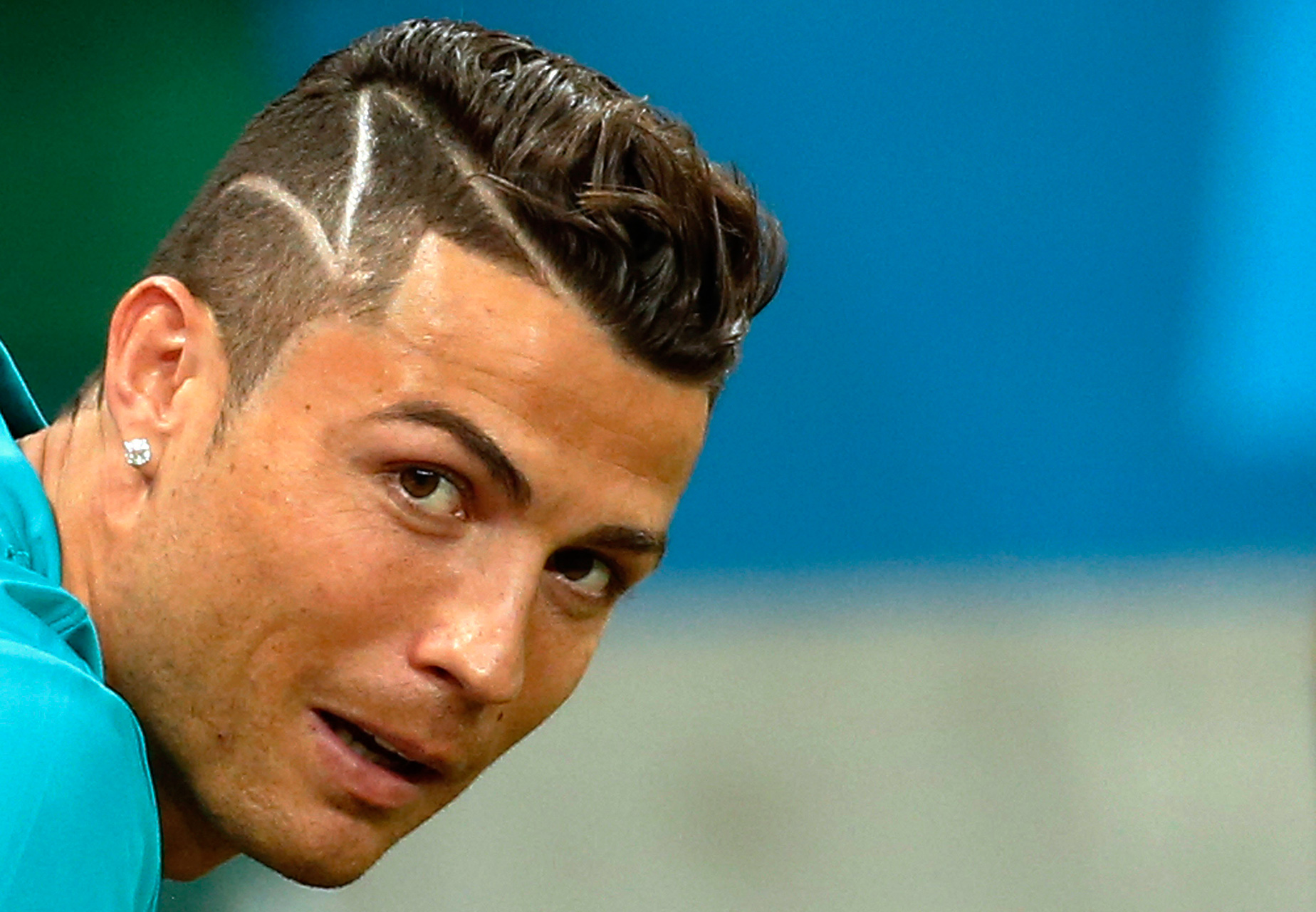 9. Fans React to Ronaldo's New Blonde Hair for 2024 - wide 8