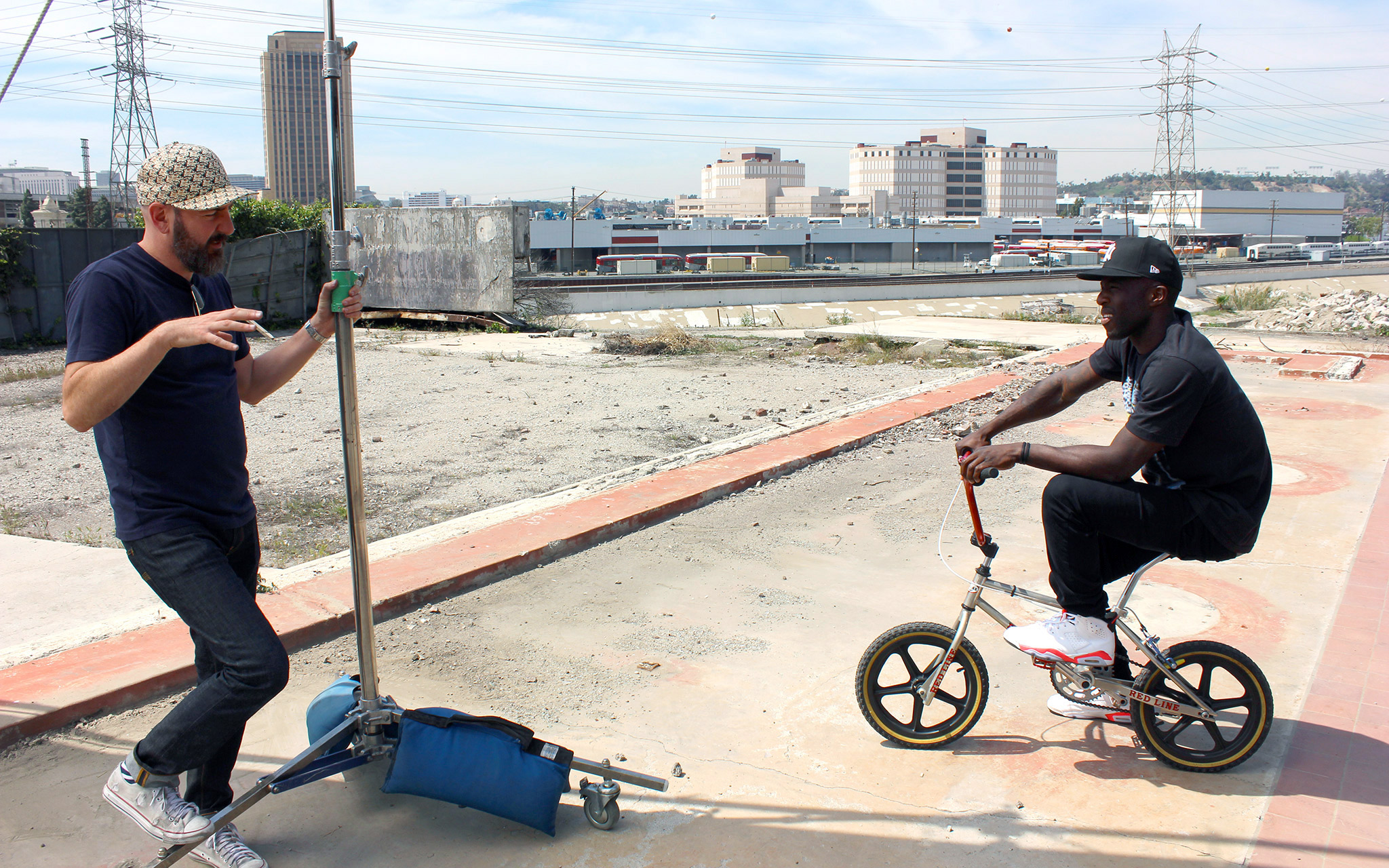 how much do nike air max weigh