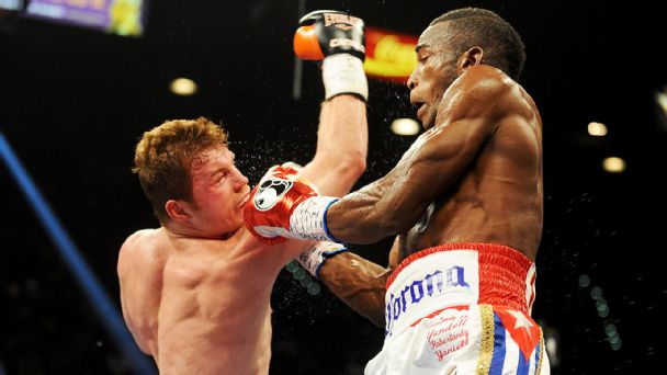 Erislandy Lara, Canelo Alvarez