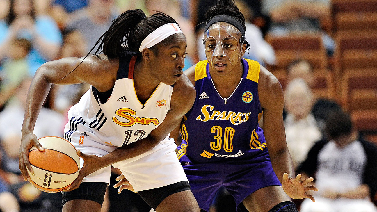 WNBA Los Angeles Sparks beat Connecticut Sun, need to find consistency