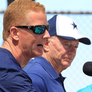 Jason Garrett, Jerry Jones