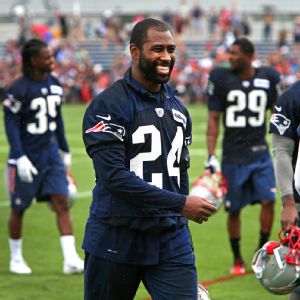 Darrelle Revis