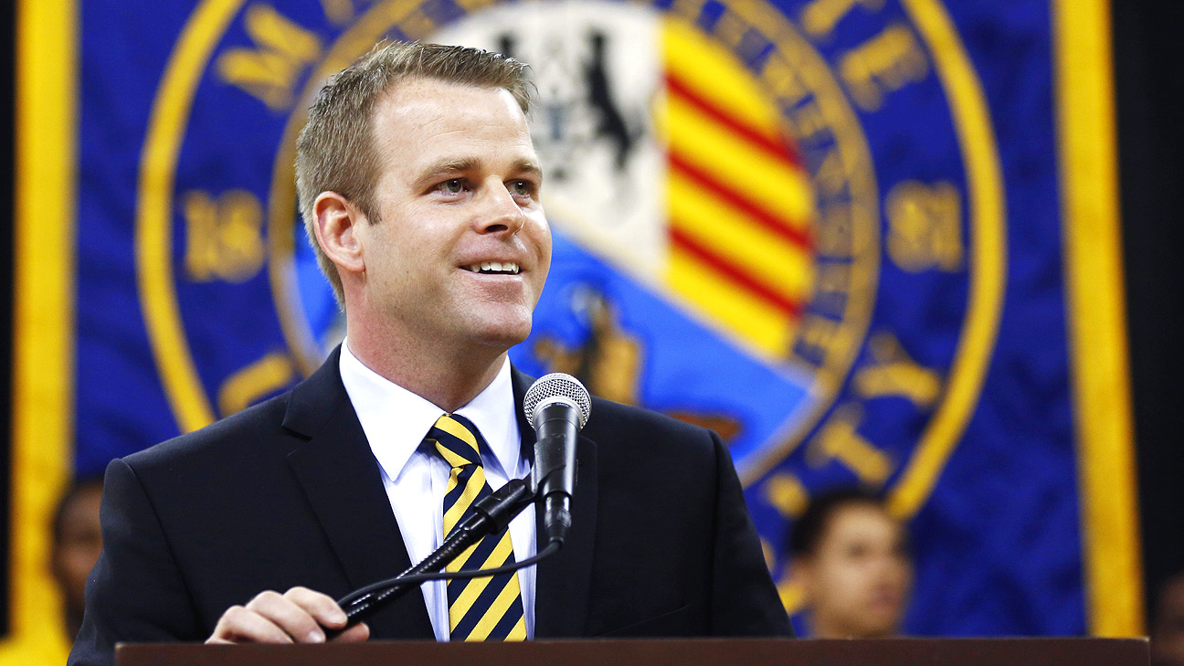 steve-wojciechowski-taking-over-storied-marquette-program-espn