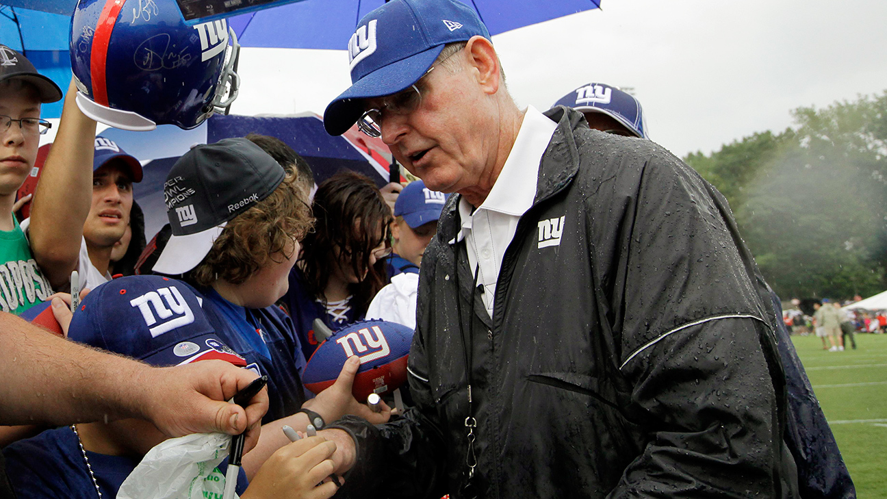 The New York Giants aren't judging Tom Coughlin on his winloss record