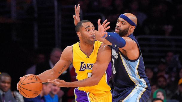 Wayne Ellington, Vince Carter