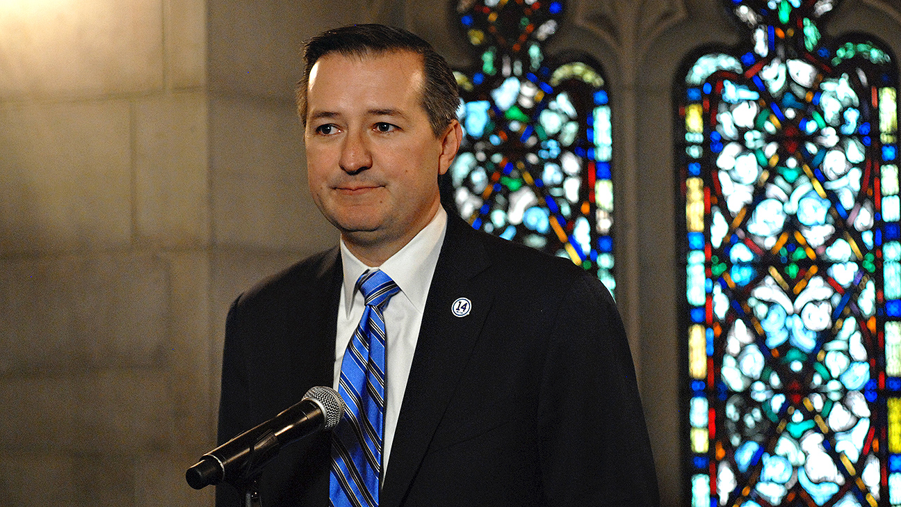 Owner Tom Ricketts tiptoes around Kris Bryant situation but faces Chicago Cubs' big expectations