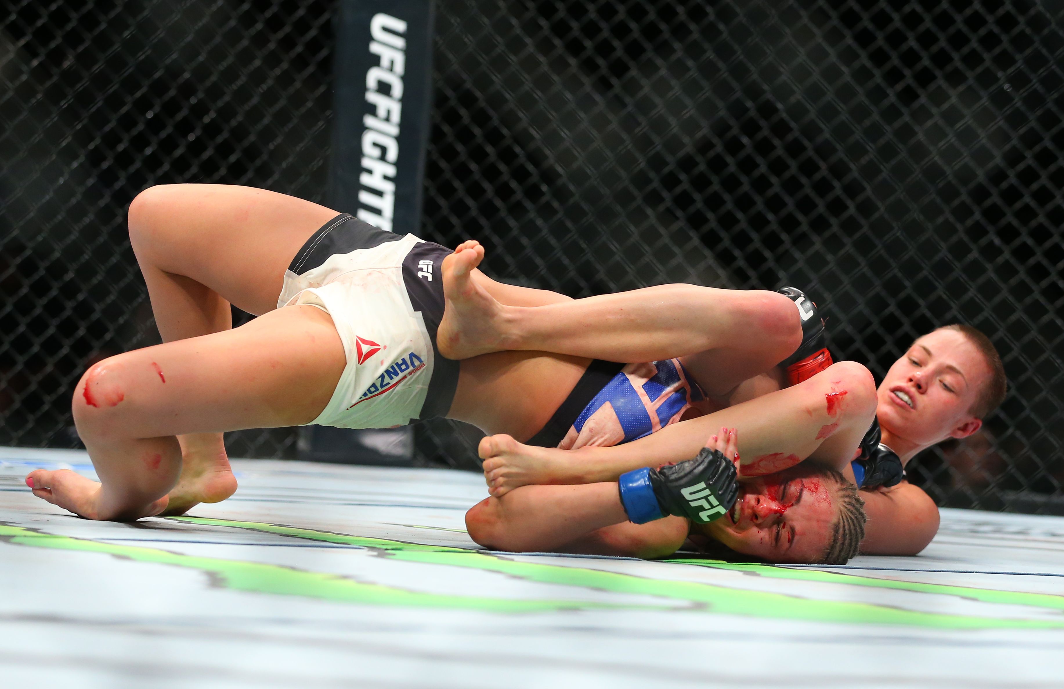 Complete Game Photos Ufc Fight Night 80 Espn