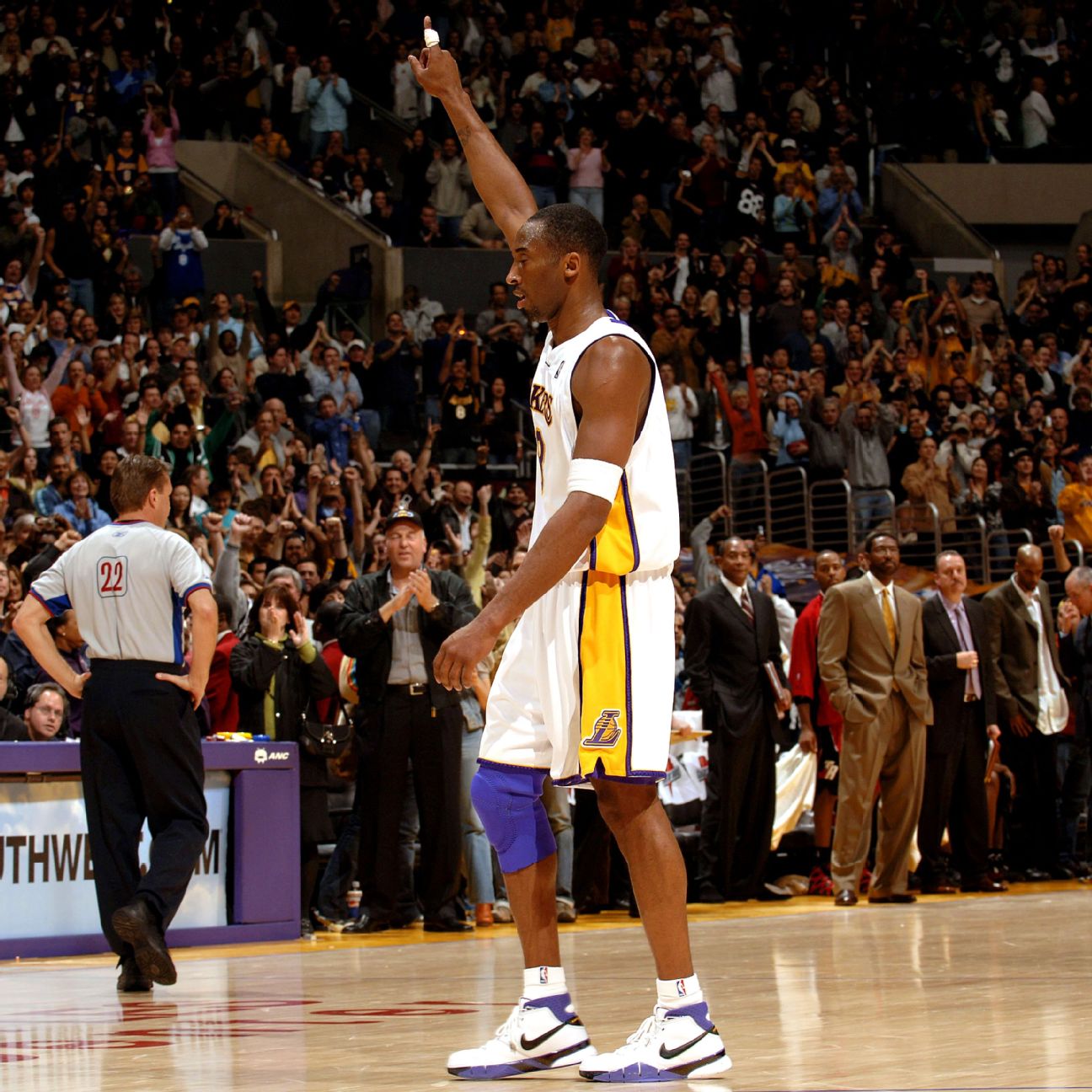 How Los Angeles Lakers' Kobe Bryant made history with 81-point game1296 x 1296