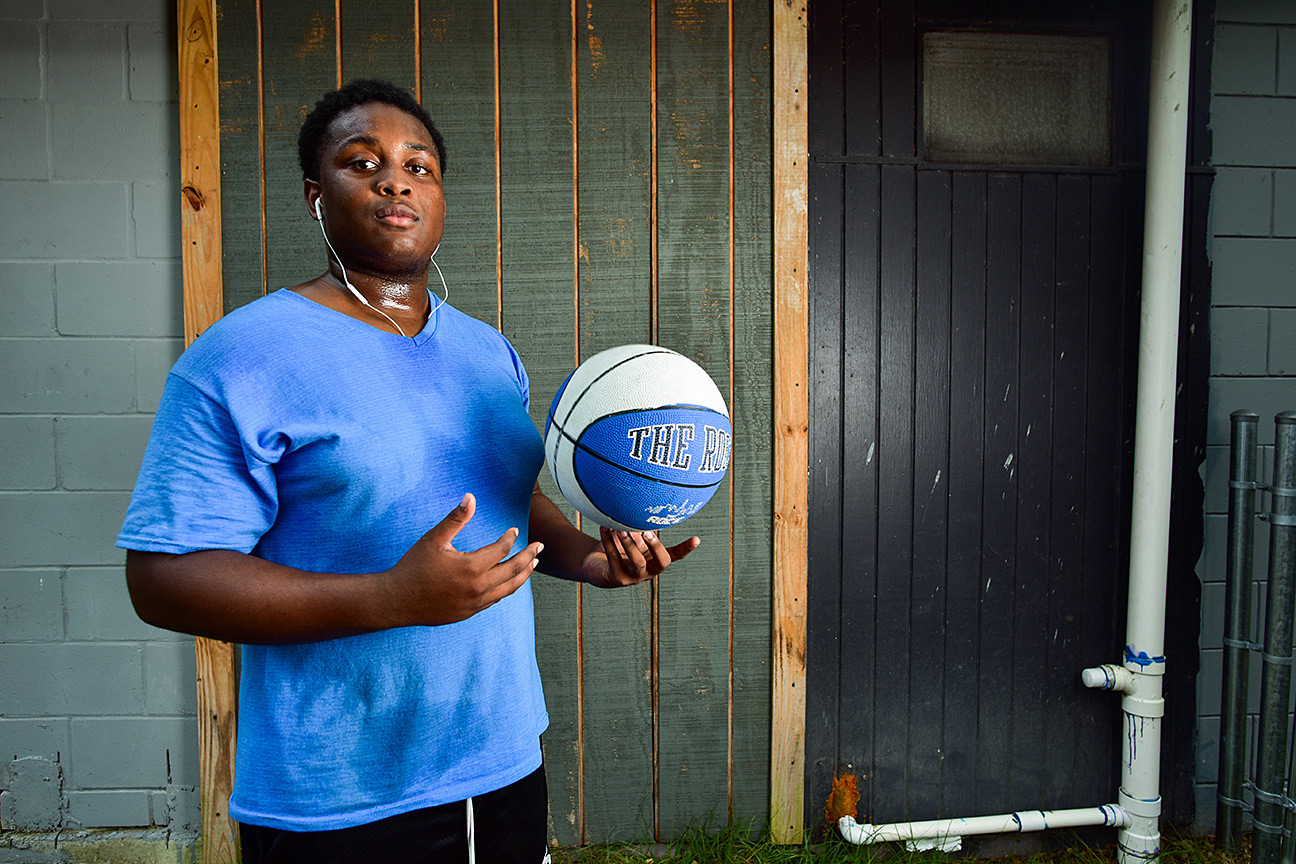 Police respond to noise complaint, end up playing basketball with