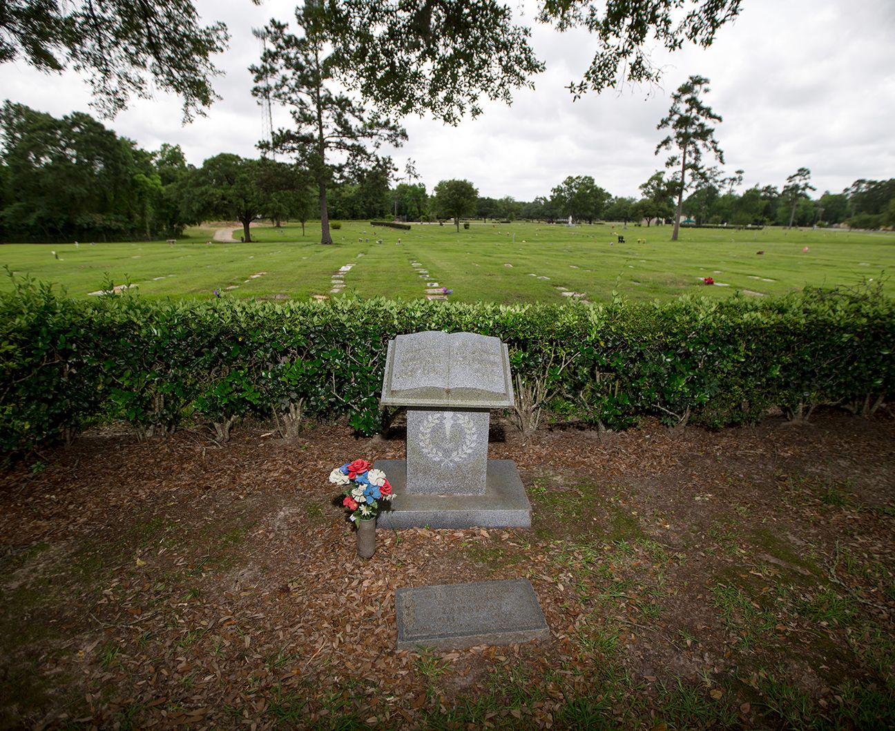 How to Find Babe Ruth's Grave in Westchester County, New York - Uncovering  New York
