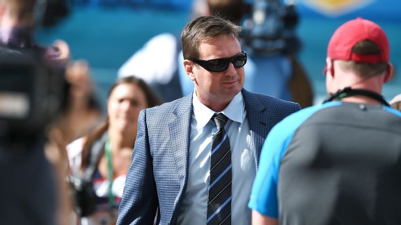 Stoops makes his entrance