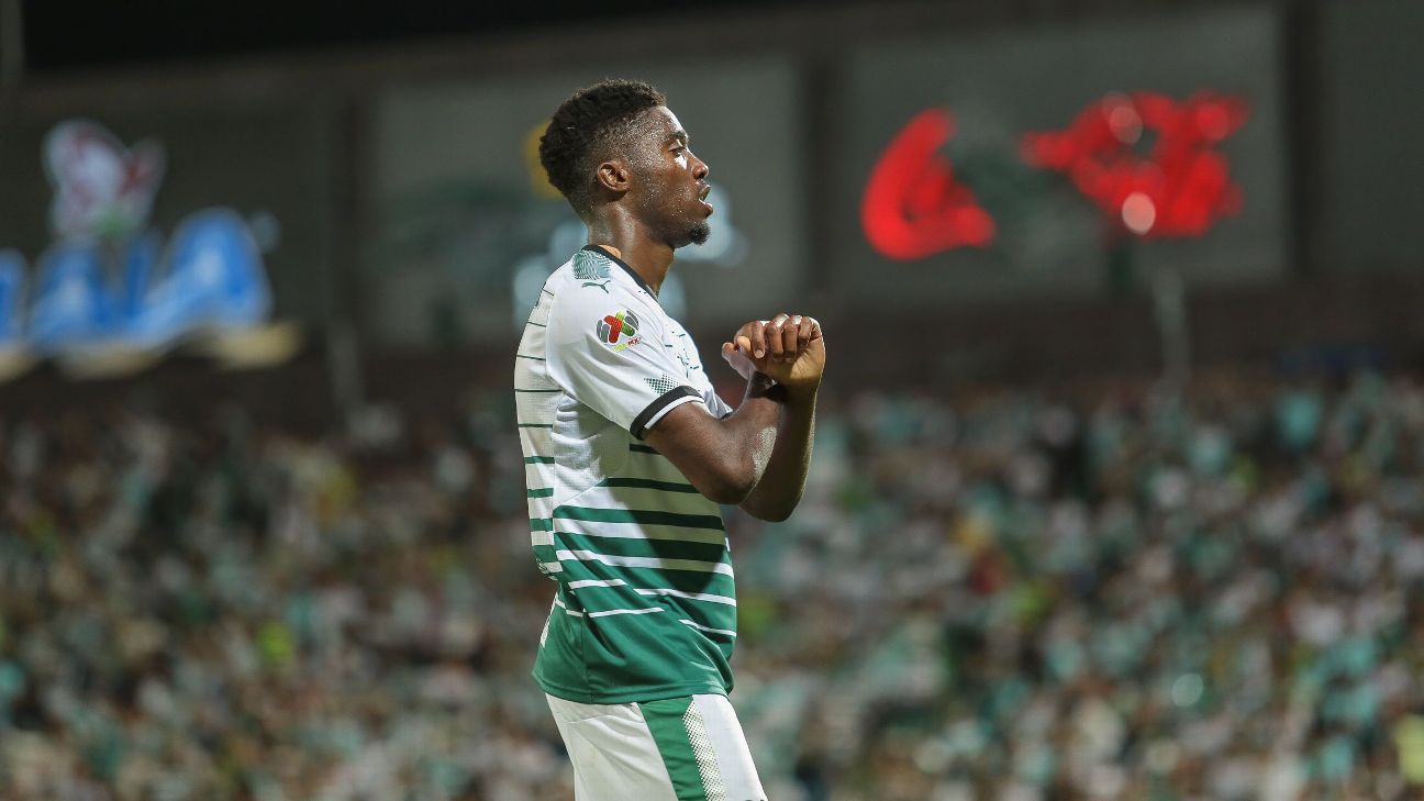 Santos, festejo Djaniny vs. Toluca