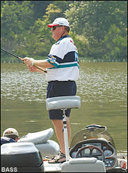 Arkansas pro Mark Davis didn't let the lightning affect his performance during the Alabama Tour event, he made the super six and finished in 6th place with 10 bass, weighing 23-11.
