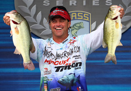 Byron Velvick (3rd, 27-6)
