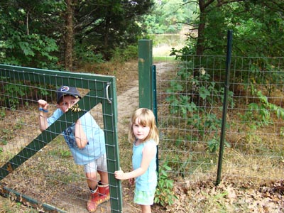 kids fishing